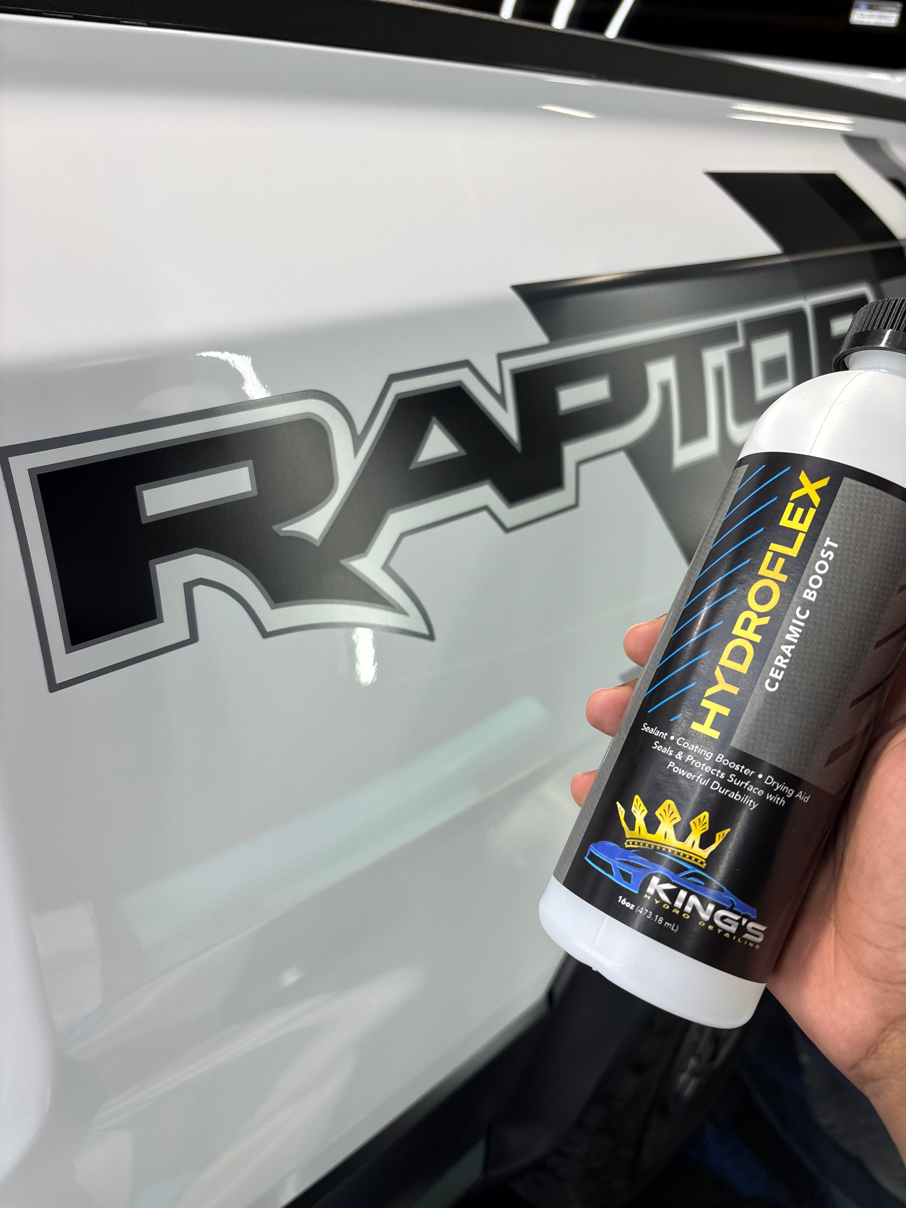 HydroFlex Ceramic Boost Spray – Instant Mirror Shine & Long-Lasting Hydrophobic Protection